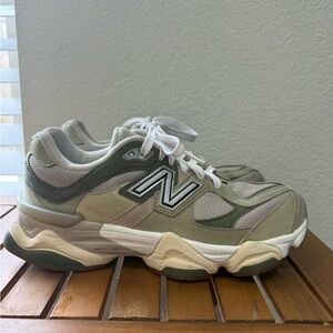 New Balance 9060 Sneakers